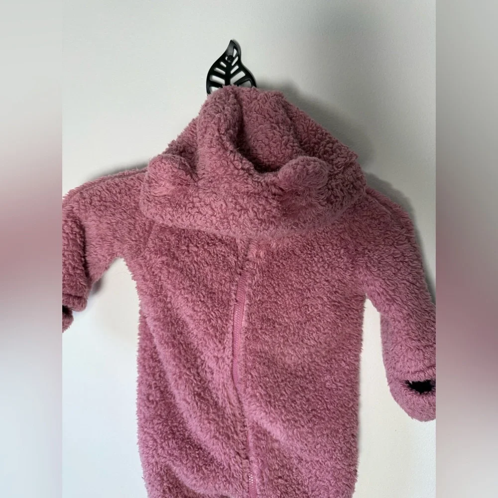 Wippette Pink Fuzzy Kids Bunting‎ 6-12 months
